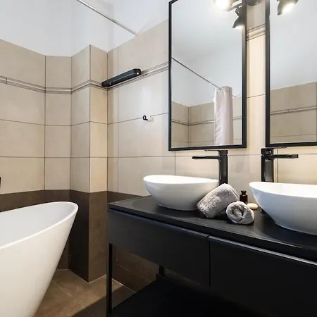 Apartment Sweet View