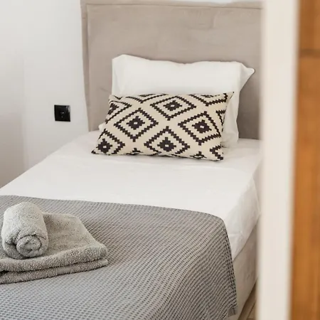 Apartment Sweet View Ambelas